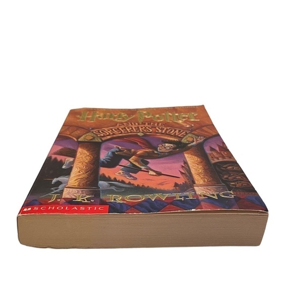 HARRY POTTER & THE SORCERERS STONE Scholastic 1999 J. K. Rowling 1st Printing PB - Picture 10 of 13